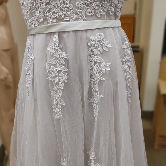 PROM/WEDDING LIGHT GRAY TULLE WITH FLORAL APPLIQUES BY BABYONLINE D.R.E.S.S. - Picture 4 of 13